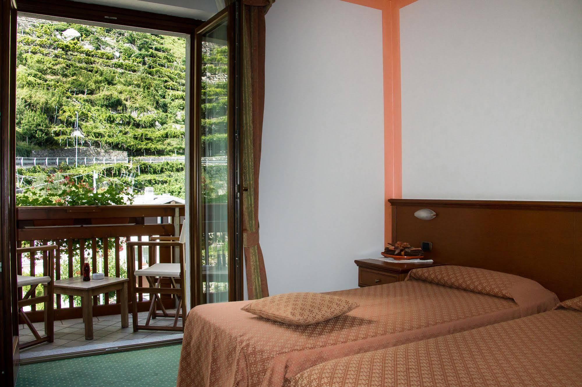 Crabun Hotel Pont-Saint-Martin Kültér fotó
